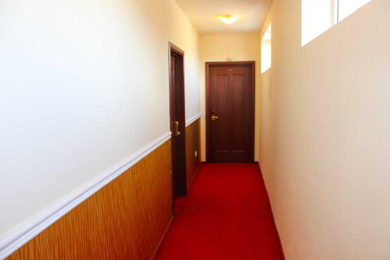 Kosher Hotel Lev Or ブカレスト エクステリア 写真