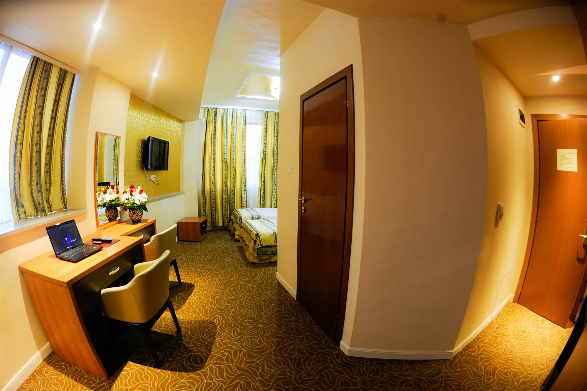 Kosher Hotel Lev Or ブカレスト エクステリア 写真